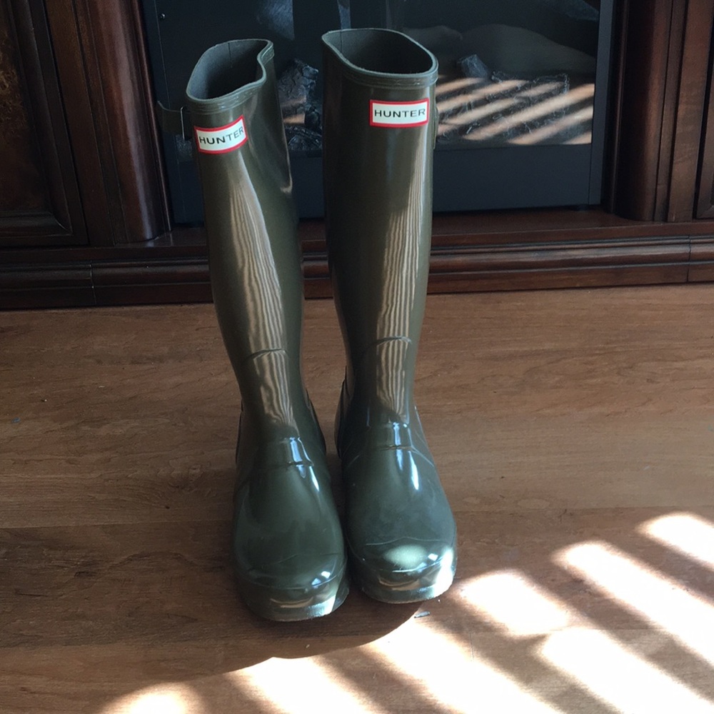 Size 7 Hunter Boots